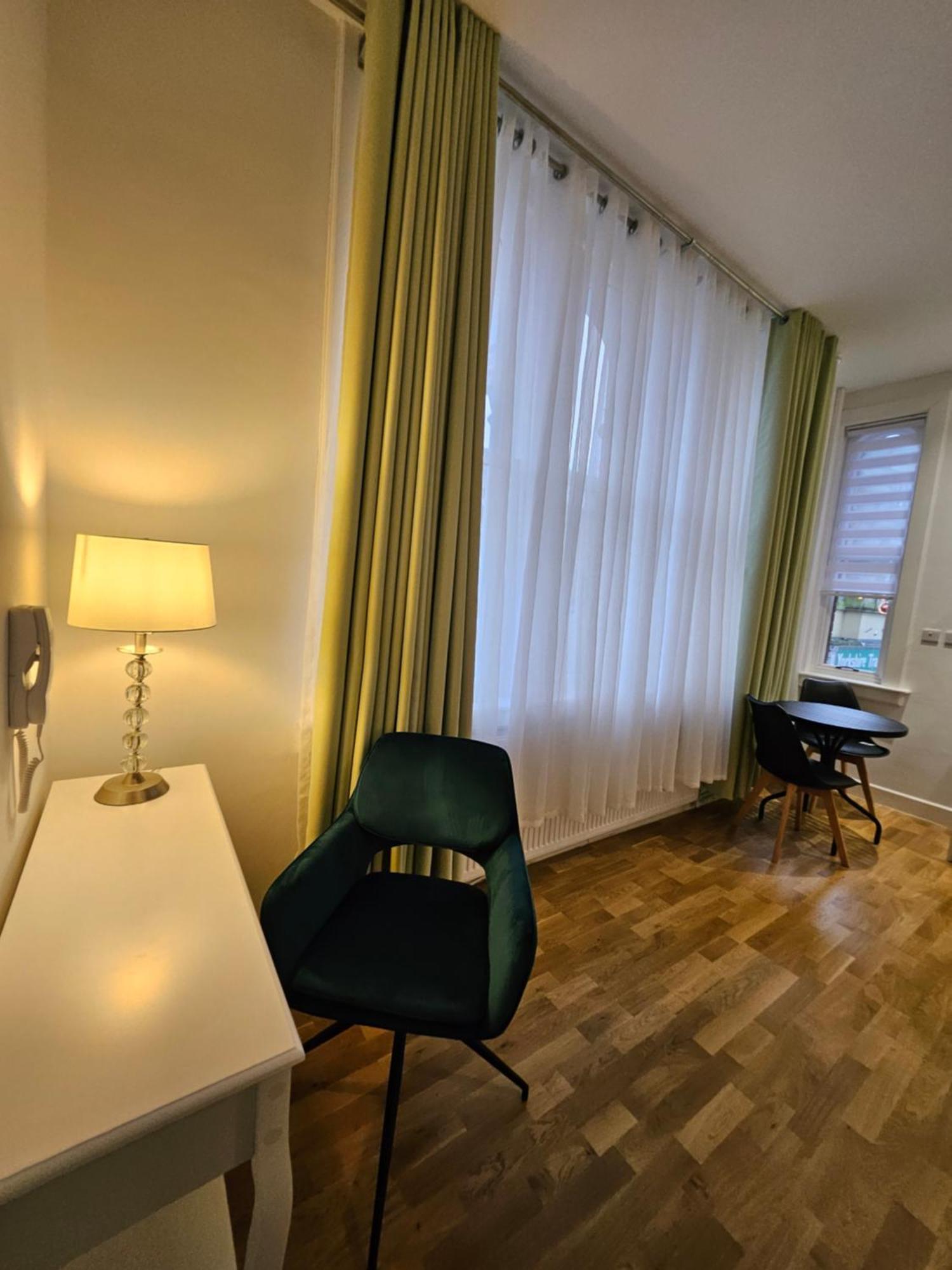 Central Chambers Suites - Suite 1 利克 外观 照片