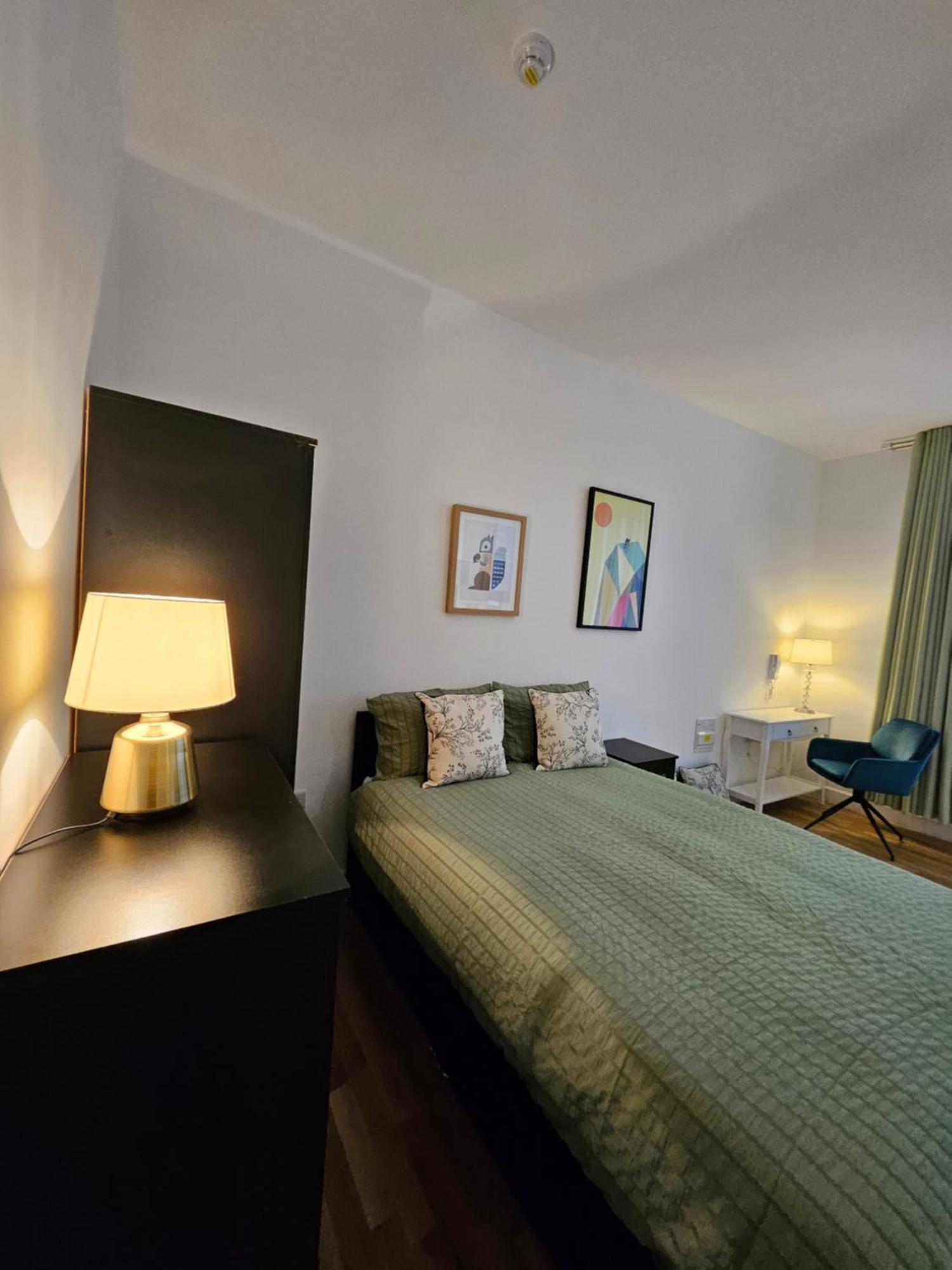 Central Chambers Suites - Suite 1 利克 外观 照片