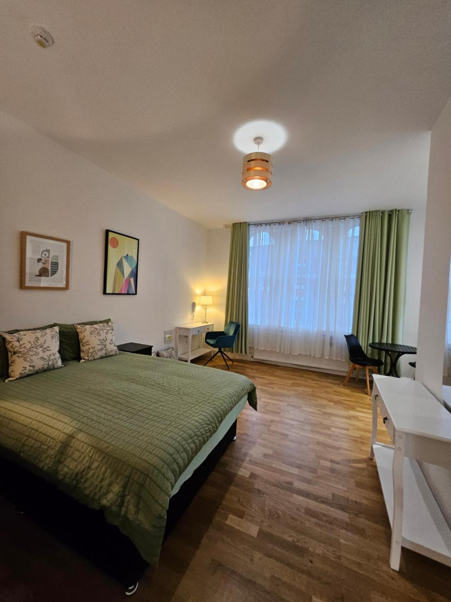 Central Chambers Suites - Suite 1 利克 外观 照片