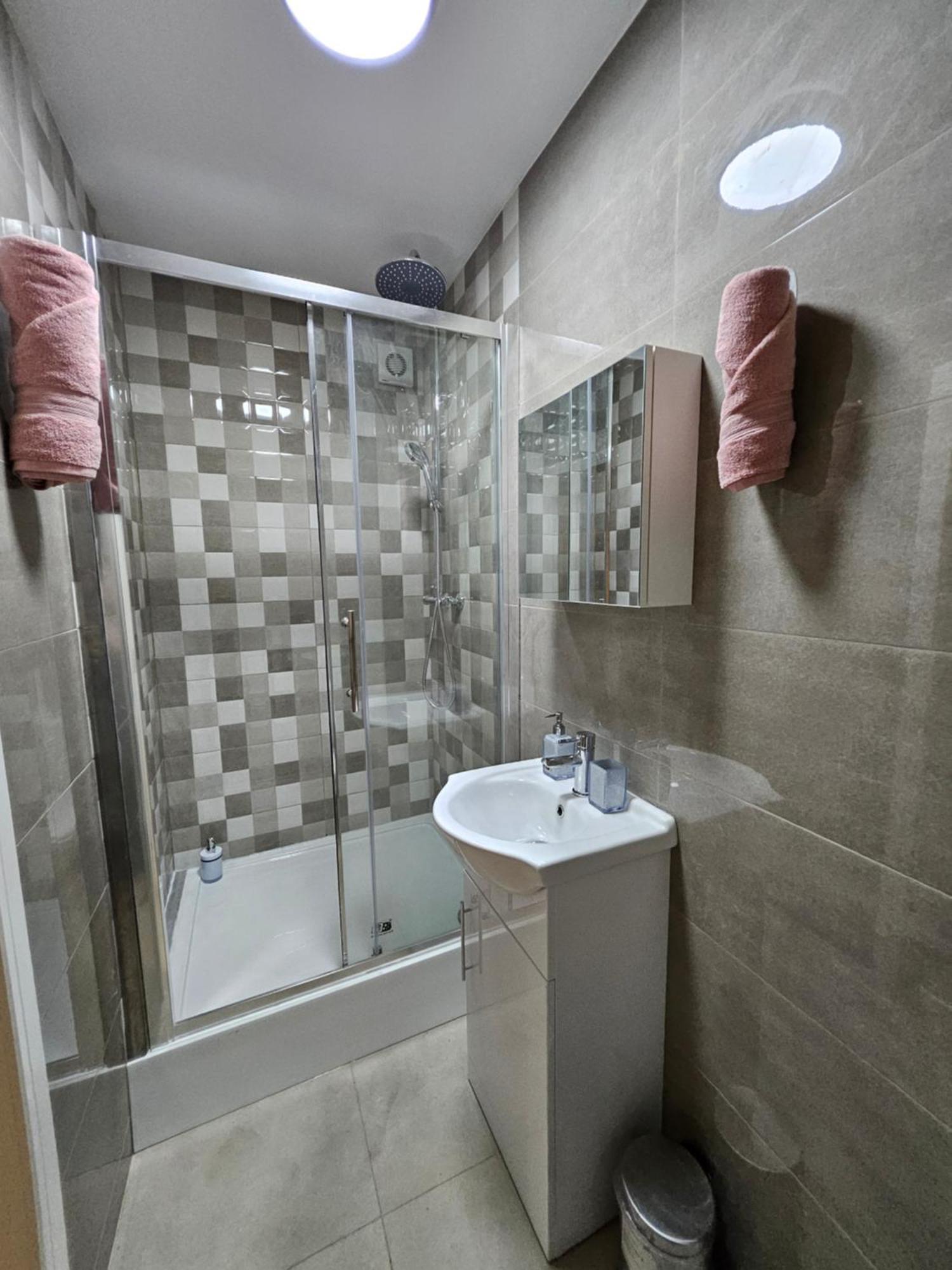 Central Chambers Suites - Suite 1 利克 外观 照片