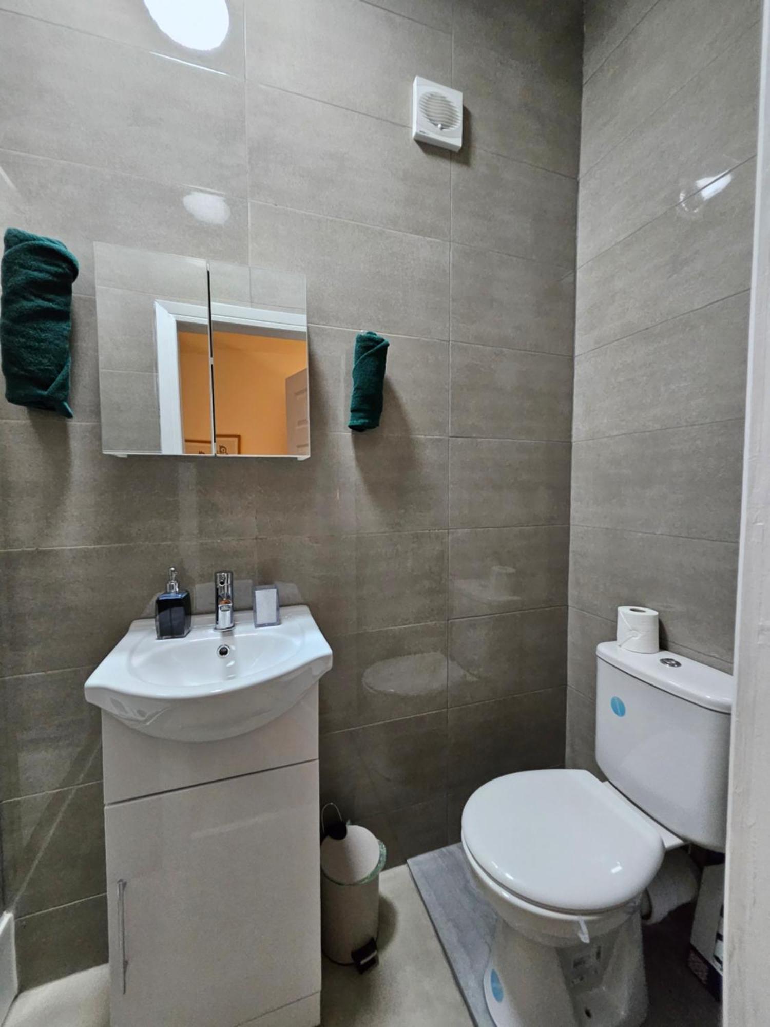 Central Chambers Suites - Suite 1 利克 外观 照片