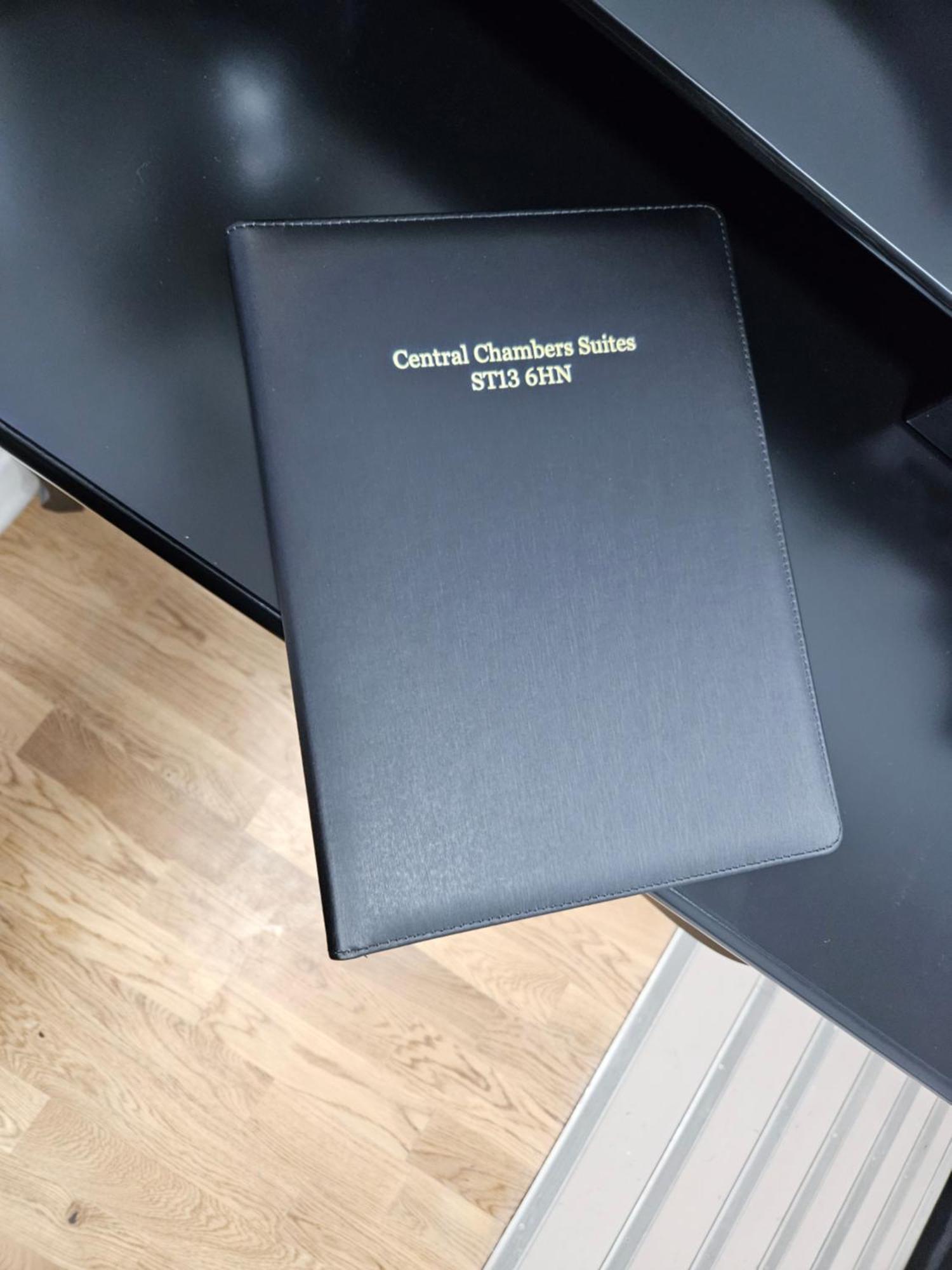 Central Chambers Suites - Suite 1 利克 外观 照片